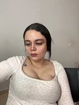 Snapshot of Selena_Roa chatting on 02/14/26, 03:23 Selena Roa online show from 02/14/26, 03:23