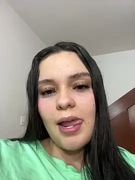 Selena Roa online show from 11/04/25, 12:36