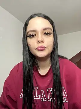 Snapshot of Selena_Roa chatting on 02/21/26, 04:31 Selena Roa online show from 02/21/26, 04:31