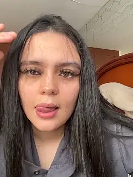 Selena Roa online show from 05/25/26, 09:13