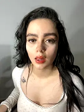 Selena Roa online show from 11/15/25, 12:47