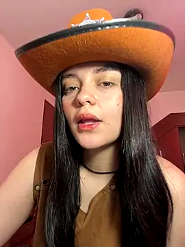 Selena Roa online show from 10/31/25, 03:08