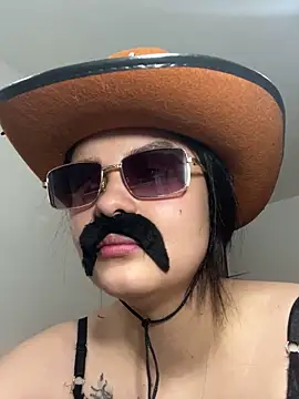 Selena Roa online show from 10/31/25, 03:03