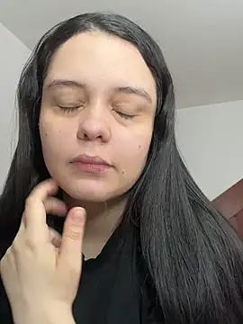 Snapshot of Selena_Roa chatting on 01/17/26, 04:10 Selena Roa online show from 01/17/26, 04:10