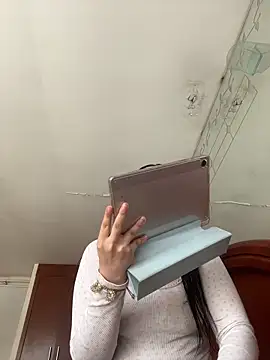 Selena Roa online show from 04/27/26, 04:38
