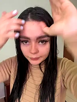 Selena Roa online show from 11/15/25, 04:22