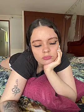 Snapshot of Selena_Roa chatting on 02/25/26, 05:35 Selena Roa online show from 02/25/26, 05:35