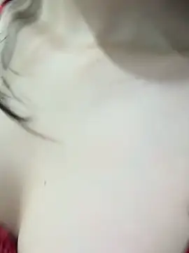 Snapshot of Mina-11 chatting on 01/14/26, 06:28 Mina-11 online show from 01/14/26, 06:28