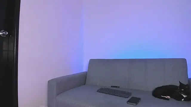 miah storm online show from 01/12/26, 02:18