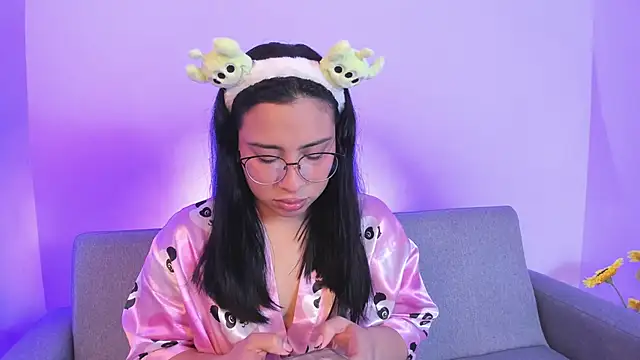 miah storm online show from 12/05/25, 03:38