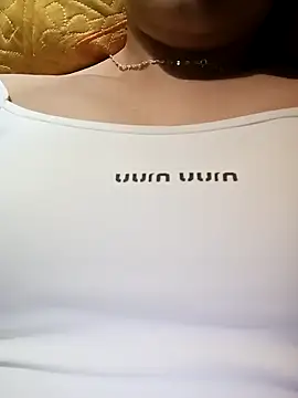 Emili68 online show from 10/21/25, 07:57