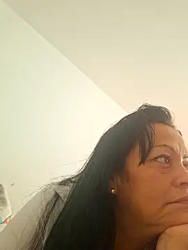 Snapshot of viviana-sexi chatting on 06/10/26, 12:28 viviana-sexi online show from 06/10/26, 12:28