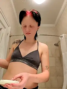 kutekiwi online show from 10/23/25, 02:32