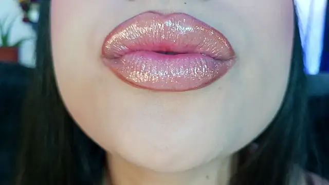 mia roux1 online show from 03/07/26, 10:15