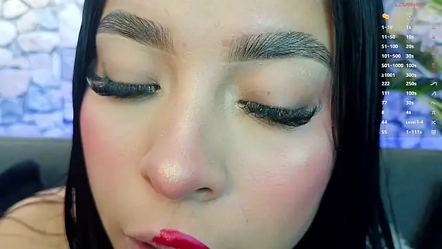 mia roux1 online show from 11/17/25, 05:39