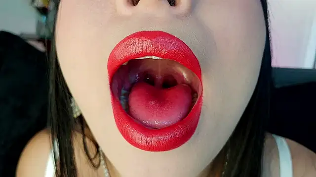 Snapshot of mia_roux1 chatting on 02/09/26, 09:46 mia roux1 online show from 02/09/26, 09:46