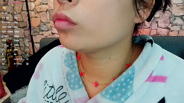 mia roux1 online show from 11/06/25, 05:06