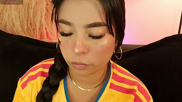 mia roux1 online show from 06/07/26, 10:26