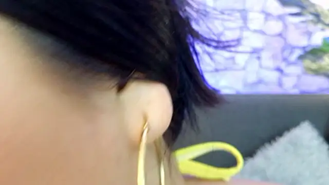 mia roux1 online show from 11/30/25, 04:52