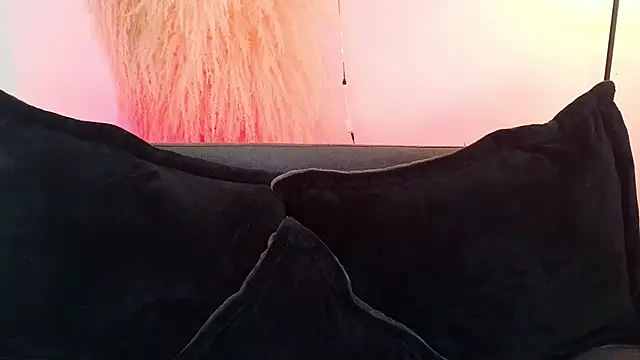 mia roux1 online show from 04/01/26, 07:55