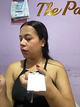 Snapshot of PaulaCruz01 chatting on 11/09/25, 07:40 PaulaCruz01 online show from 11/09/25, 07:40