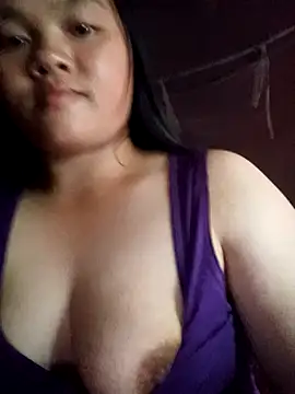 Snapshot of model-sexxy chatting on 10/22/25, 05:18 model-sexxy online show from 10/22/25, 05:18