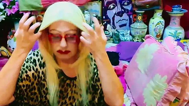 horni4luv online show from 11/22/25, 11:25