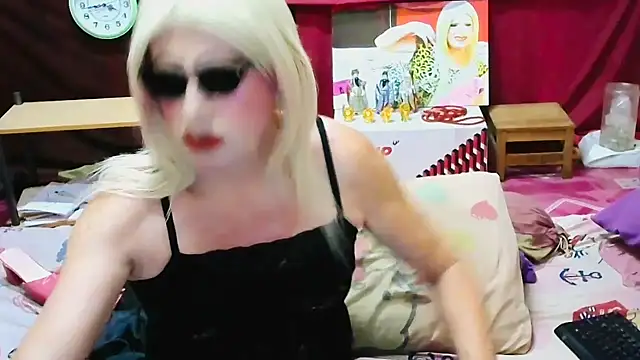 Snapshot of horni4luv chatting on 06/16/26, 08:53 horni4luv online show from 06/16/26, 08:53