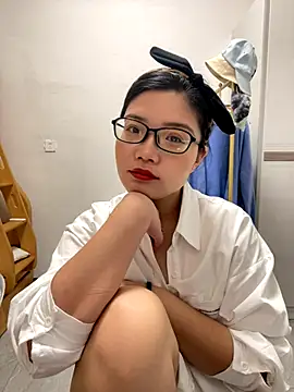 Nlen baby online show from 11/23/25, 12:37