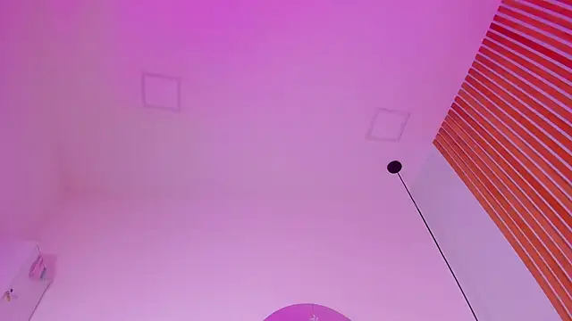 Miss ambrer  online show from 12/23/25, 04:34