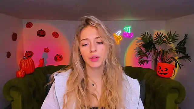 sassy cutie online show from 11/05/25, 06:16