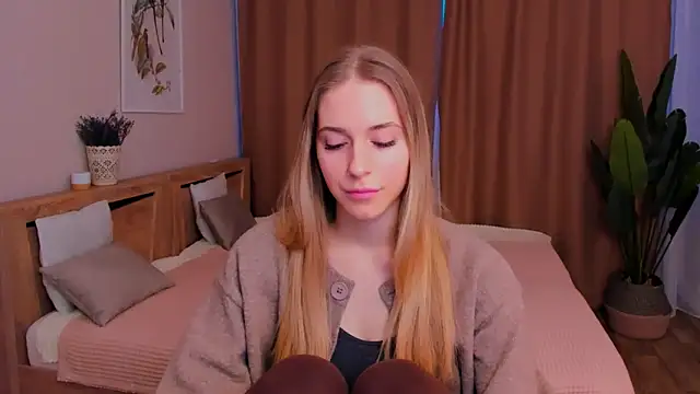 sassy cutie online show from 02/19/26, 03:42