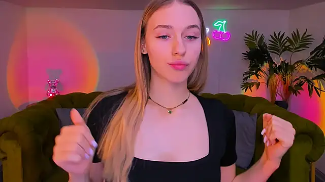 sassy cutie online show from 12/01/25, 06:14