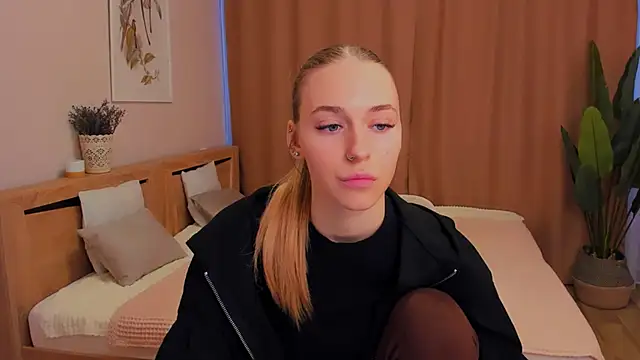 sassy cutie online show from 02/18/26, 02:24