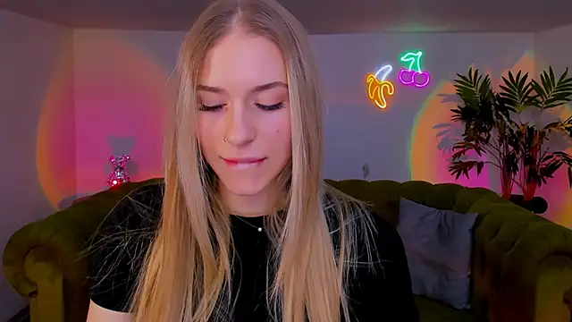 sassy cutie online show from 11/26/25, 06:24