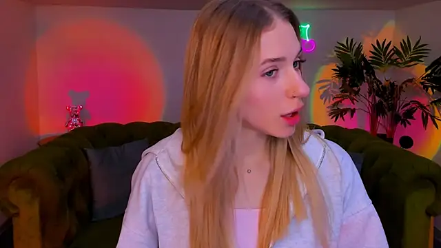 sassy cutie online show from 11/19/25, 06:02