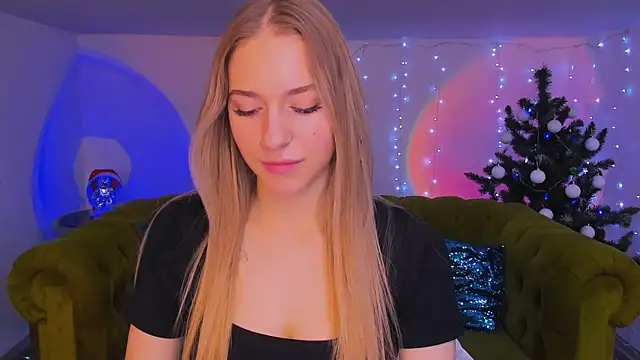 sassy cutie online show from 12/17/25, 06:18