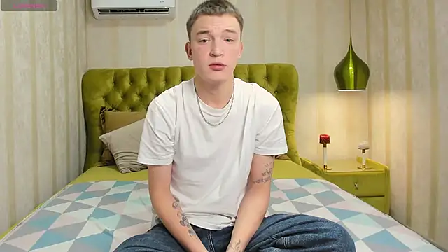 Derek Banville online show from 11/12/25, 12:42