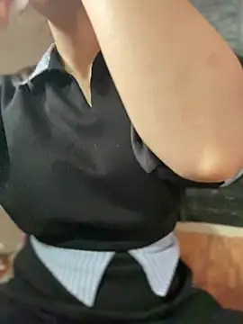 kitty-20x online show from 02/15/26, 06:36