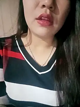 -Lanaa- online show from 11/12/25, 05:50