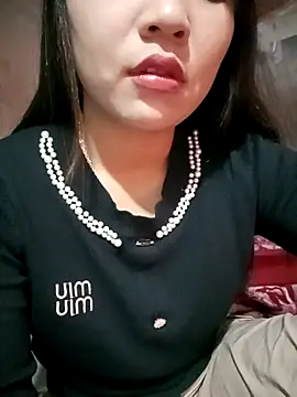 -Lanaa- online show from 11/18/25, 12:15