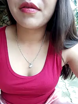 -Lanaa- online show from 11/10/25, 08:52