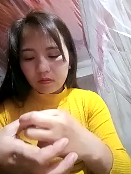 -Lanaa- online show from 12/16/25, 04:44