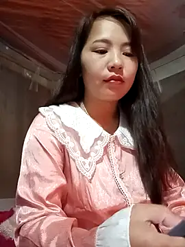 -Lanaa- online show from 12/18/25, 05:06