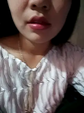 -Lanaa- online show from 11/20/25, 10:09