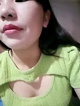 -Lanaa- online show from 11/17/25, 09:02