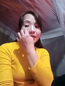 -Lanaa- online show from 12/17/25, 05:23