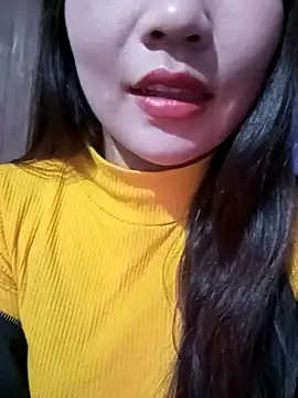 -Lanaa- online show from 11/28/25, 06:19