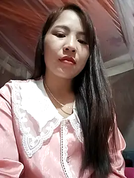 -Lanaa- online show from 12/19/25, 05:10