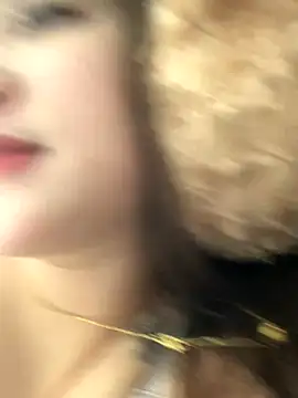 helo-kitty online show from 10/31/25, 08:44